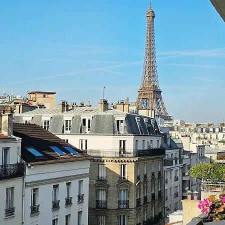 Balcony View Tour Eiffel Apartment Paris