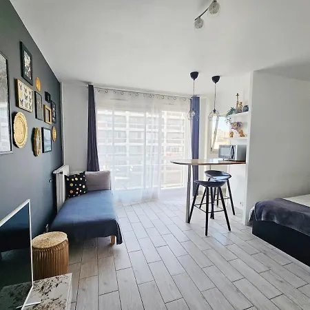 Apartment Balcony View Tour Eiffel Paris